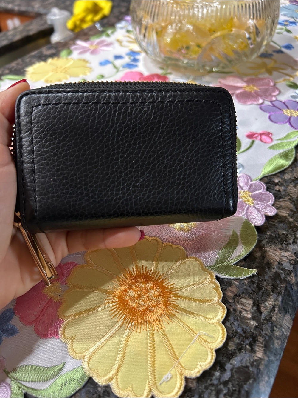 Marc Jacobs Black Pebbled Leather Double Zip Card Case with Gold Hardware - Picture 3 of 5